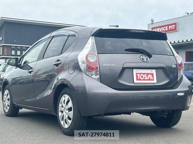 Toyota AQUA 2014-10 376436-14