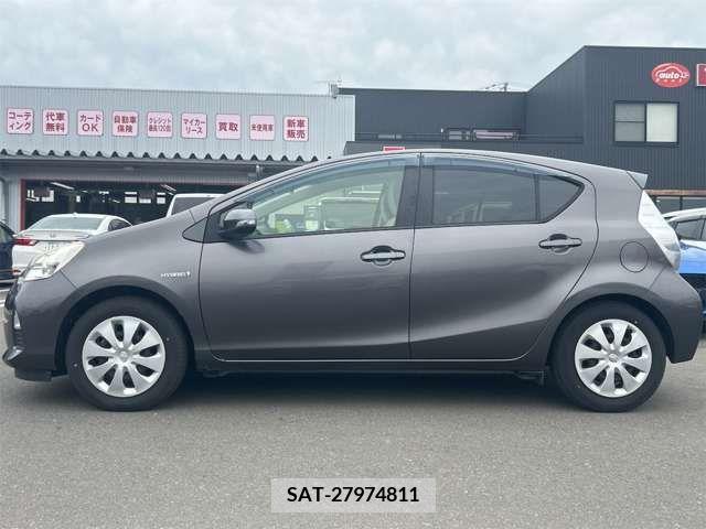 Toyota AQUA 2014-10 376436-13