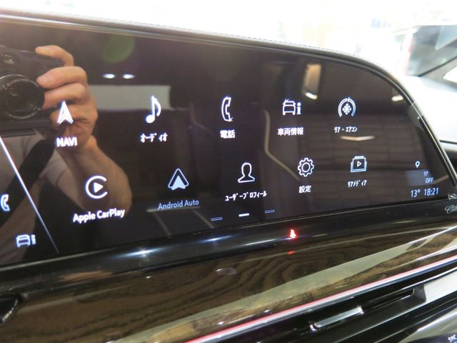 Cadillac ESCALADE 2022-03 3878-21