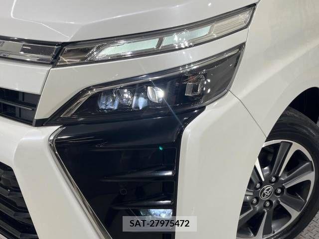 Toyota VOXY 2019-06 337904-14