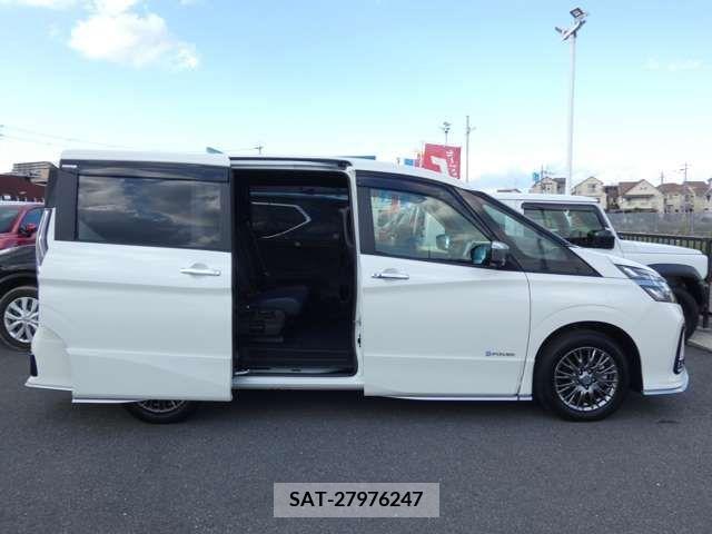 Nissan SERENA 2020-01 203225-5