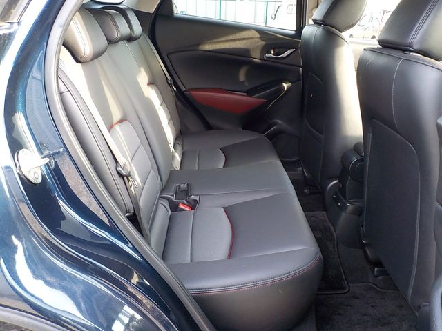 Mazda CX-3 2017-01 1465-12