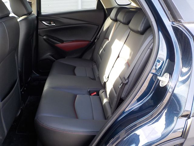 Mazda CX-3 2017-01 1465-16