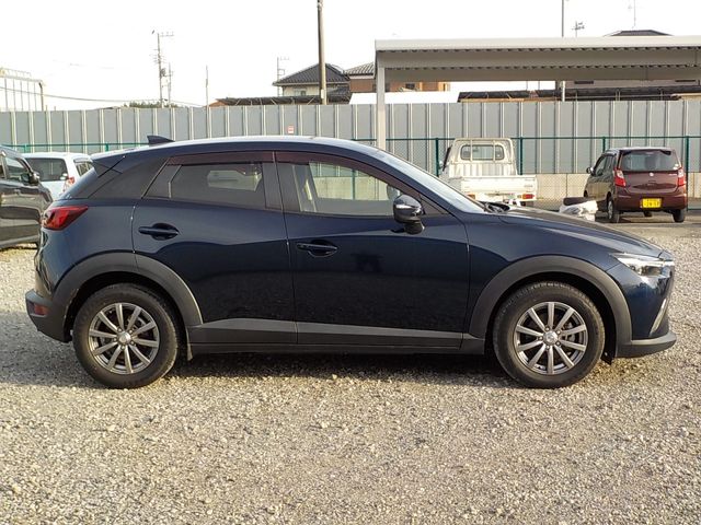 Mazda CX-3 2017-01 1465-8