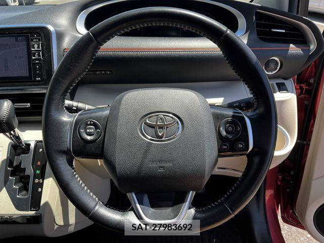 Toyota SIENTA 2016-06 298409-8