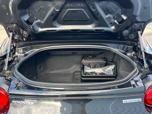 Mazda ROADSTER 2022-06 193106-11