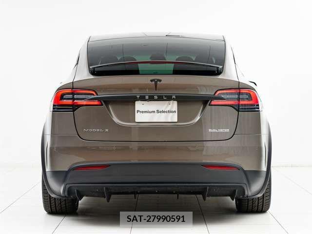 Tesla MODEL X 2017-02 205184-10