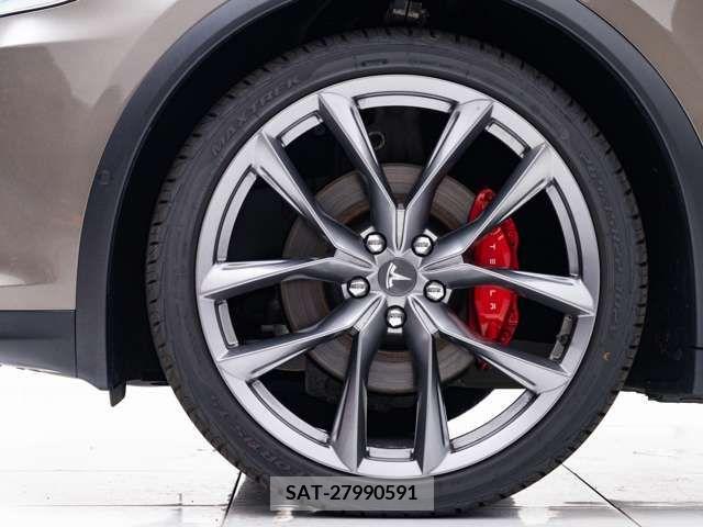Tesla MODEL X 2017-02 205184-8