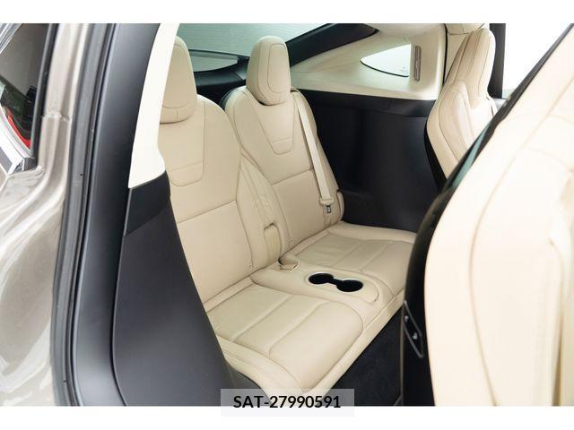 Tesla MODEL X 2017-02 205184-27