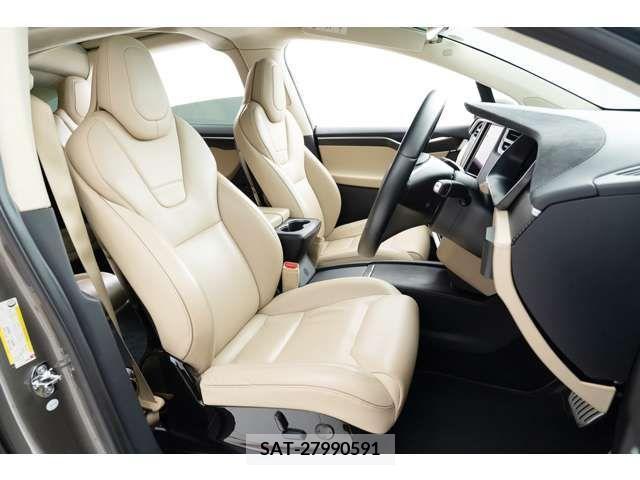 Tesla MODEL X 2017-02 205184-18