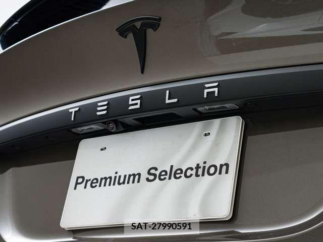 Tesla MODEL X 2017-02 205184-11