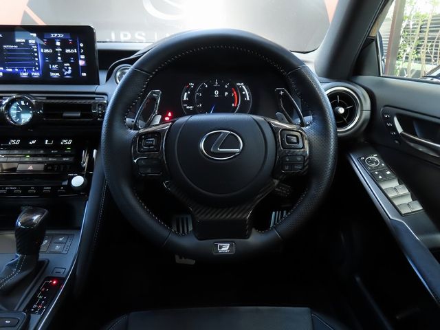 Lexus IS 2022-01 15724-19