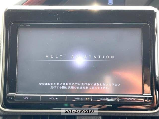 Toyota VOXY 2014-08 370502-4