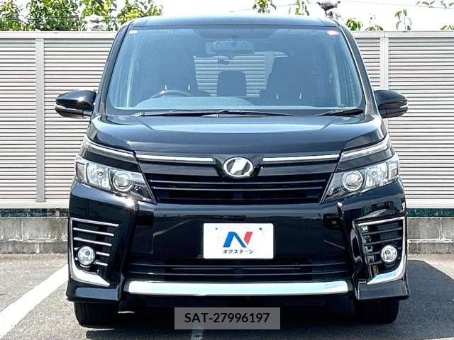 Toyota VOXY 2014-08 370502-15