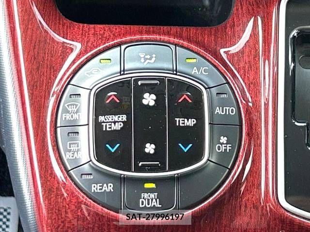 Toyota VOXY 2014-08 370502-7