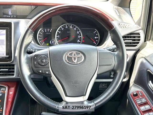Toyota VOXY 2014-08 370502-12
