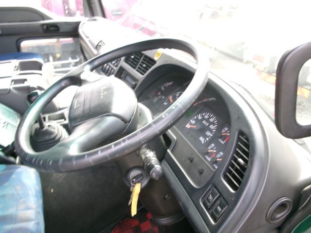 Isuzu GIGA 2014-08 21574-20