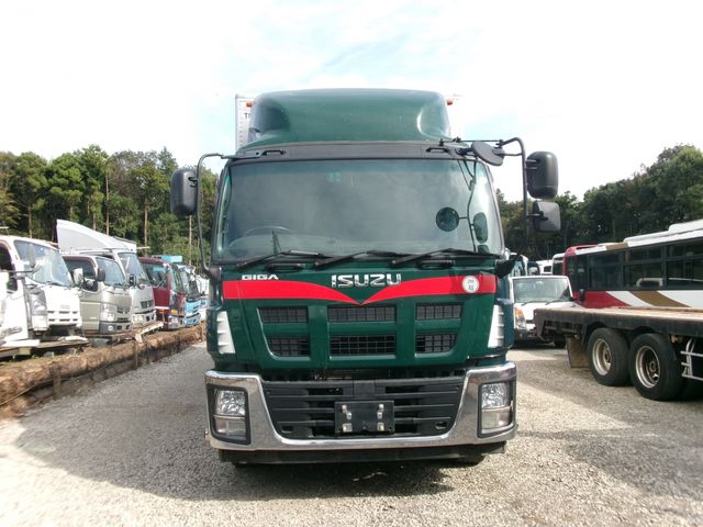 Isuzu GIGA 2014-08 21574-1