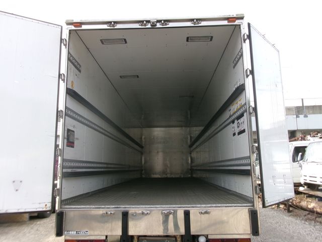 Isuzu GIGA 2014-08 21574-4