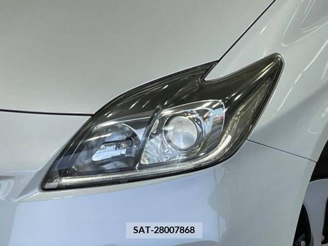 Toyota PRIUS 2015-05 366437-12