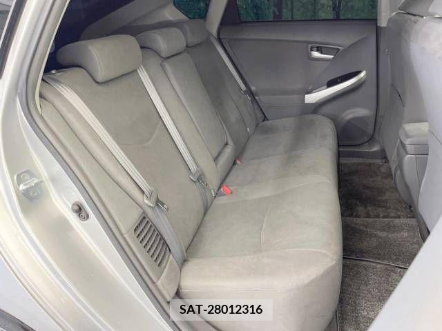 Toyota PRIUS 2009-11 321983-9