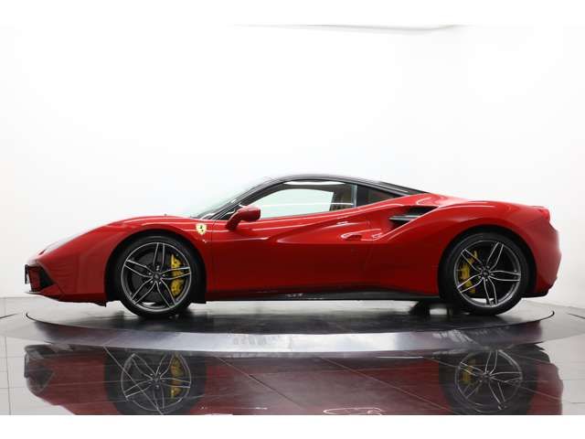 Ferrari 488 GTB 2016-12 13004-17