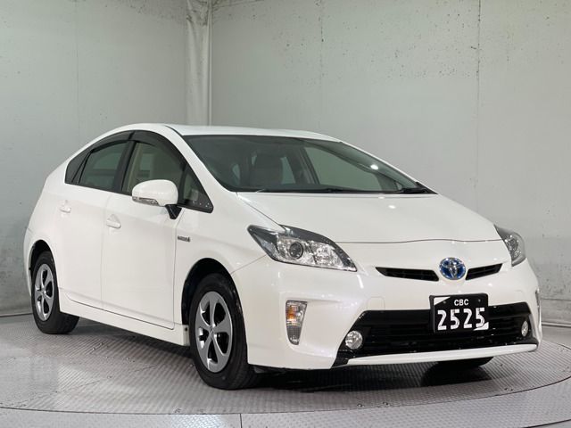 Toyota PRIUS 2012-08 29108-0