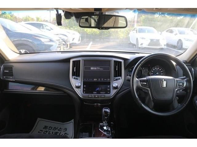 Toyota CROWN SEDAN 2017-05 23672-12