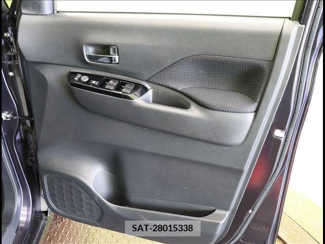 Nissan ROOX 2020-09 237261-17