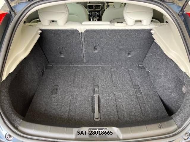 Volvo V40 2016-09 288683-13