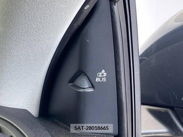 Volvo V40 2016-09 288683-7