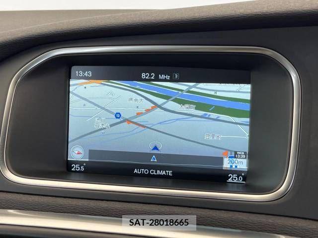Volvo V40 2016-09 288683-4