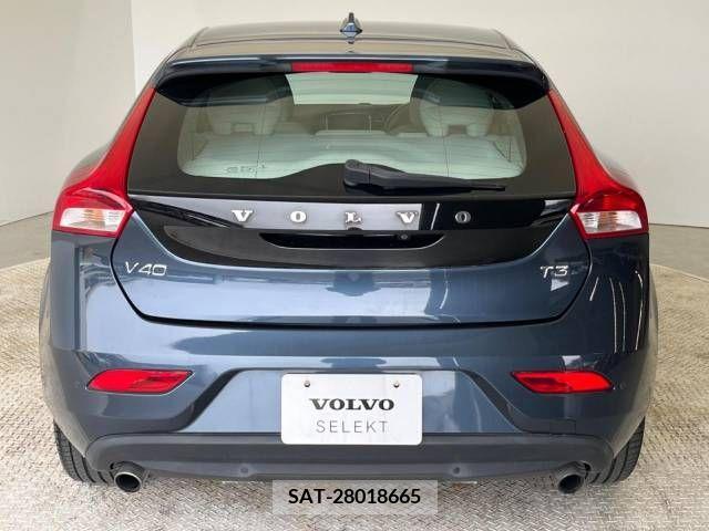 Volvo V40 2016-09 288683-18