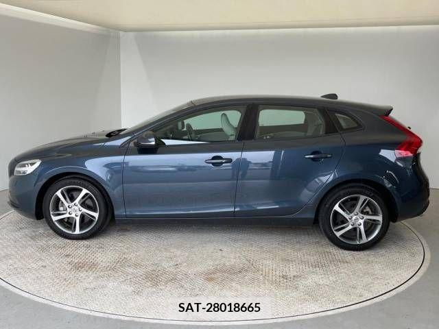 Volvo V40 2016-09 288683-17