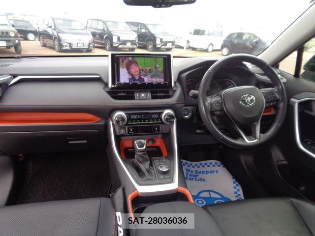 Toyota RAV4 2019-10 244183-9