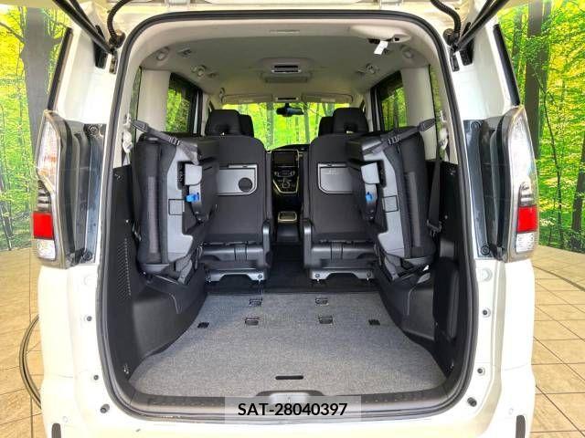 Nissan SERENA 2019-03 212327-11