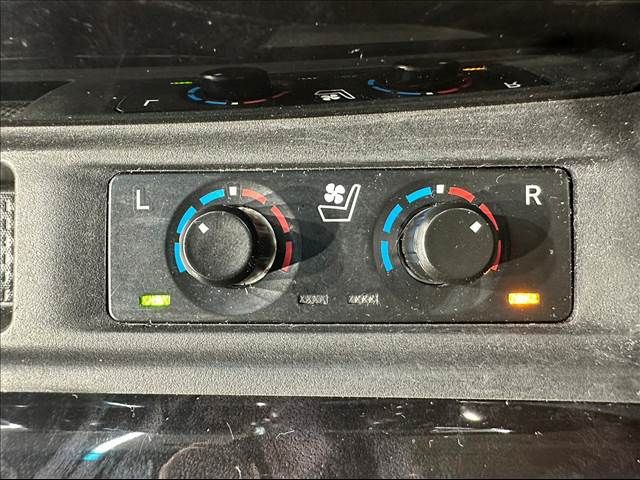 Toyota ALPHARD 2018-07 25780-6