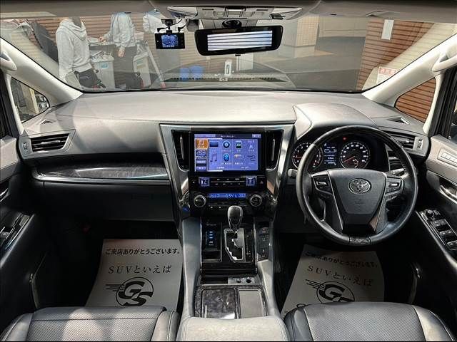 Toyota ALPHARD 2018-07 25780-1