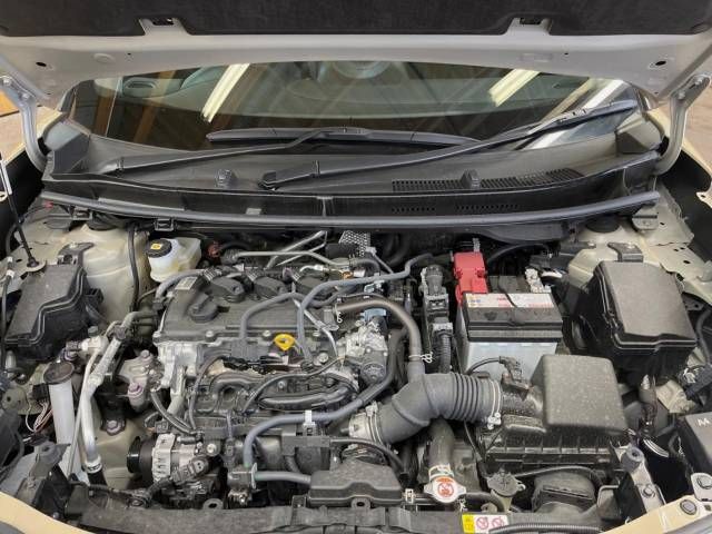 Toyota YARIS CROSS 2023-03 184915-18