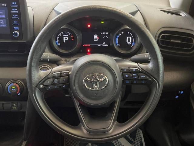 Toyota YARIS CROSS 2023-03 184915-11