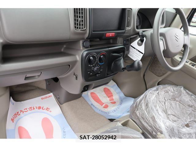 Suzuki EVERY 2024-07 379691-1