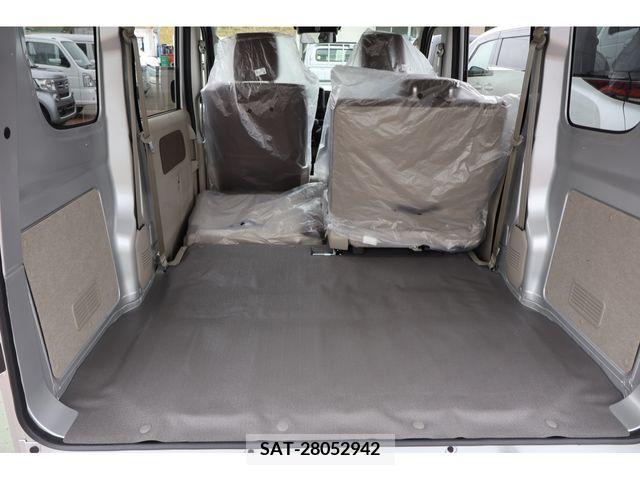 Suzuki EVERY 2024-07 379691-19