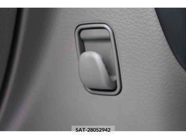 Suzuki EVERY 2024-07 379691-17