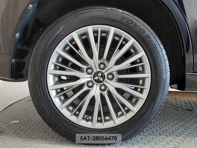 Mitsubishi OUTLANDER PHEV 2019-09 303575-14