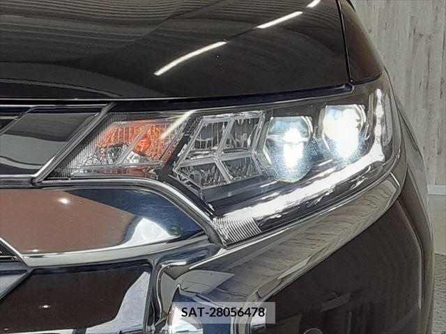 Mitsubishi OUTLANDER PHEV 2019-09 303575-12