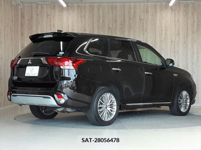 Mitsubishi OUTLANDER PHEV 2019-09 303575-19