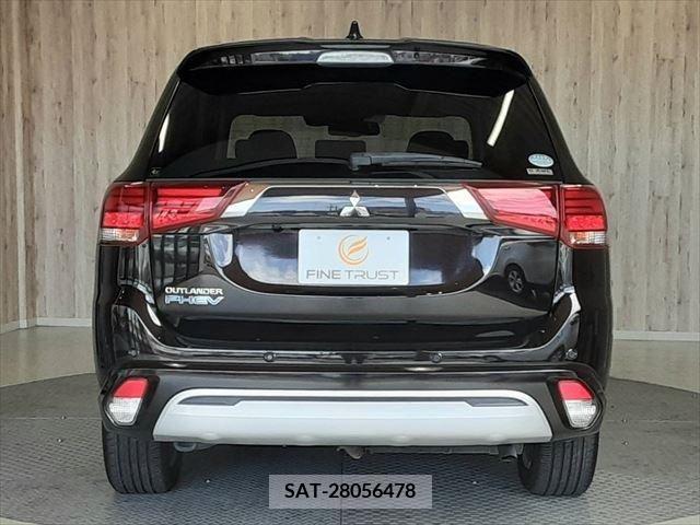 Mitsubishi OUTLANDER PHEV 2019-09 303575-18