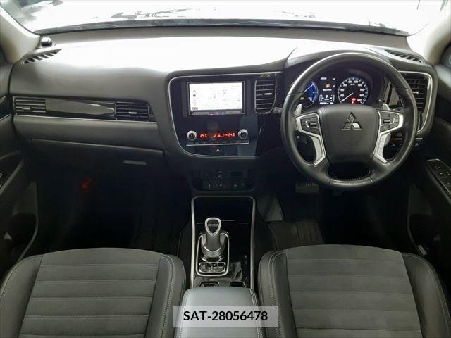 Mitsubishi OUTLANDER PHEV 2019-09 303575-1