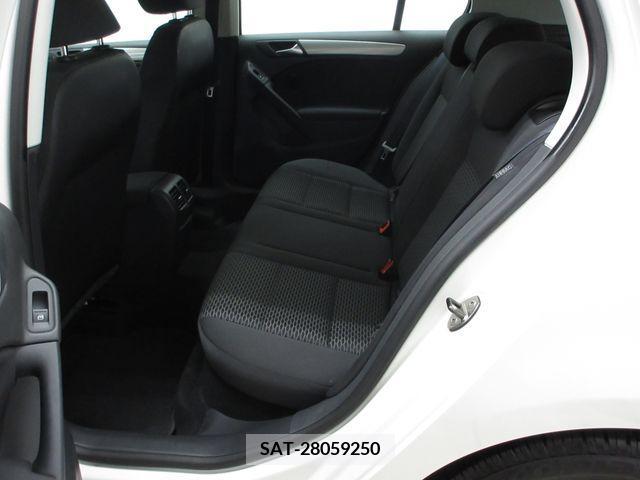 VolksWagen GOLF 2011-08 370667-20