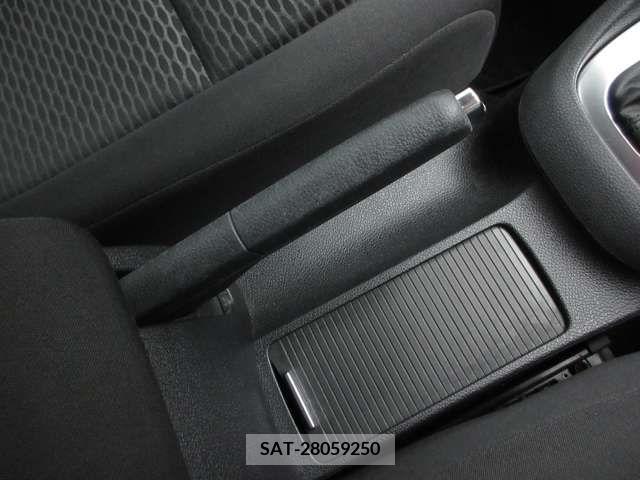 VolksWagen GOLF 2011-08 370667-18